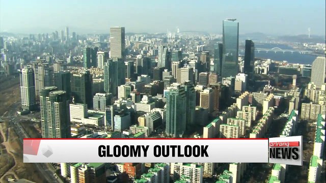 93% of local firms forecast economy to grow less than 2.5% in 2017: poll