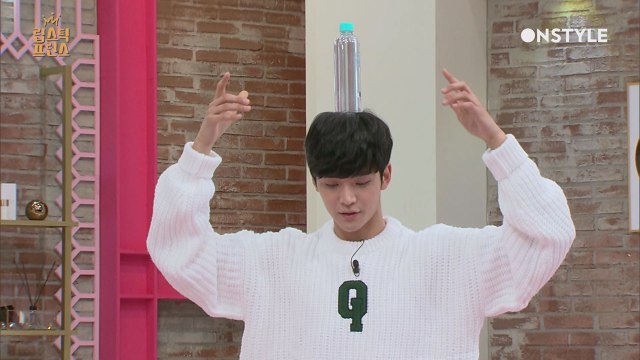 [미공개] 얼굴만렙 로운! 물병 머리에 올리고 당당하게 걷기~♬