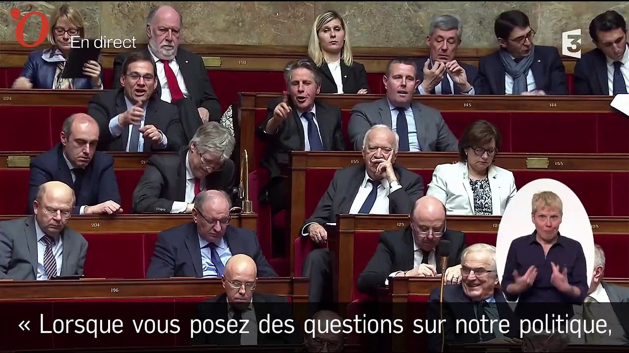 Exalté, Cazeneuve vante le bilan des années Hollande et reçoit une standing ovation