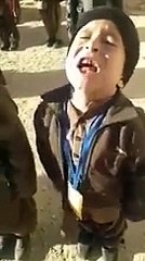 Yeh Pathan Bacha Qaumi Tarana Kaise Parh Raha Hai?