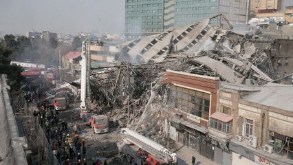 Iran: sale il bilancio dei morti nel crollo del grattacielo a Teheran
