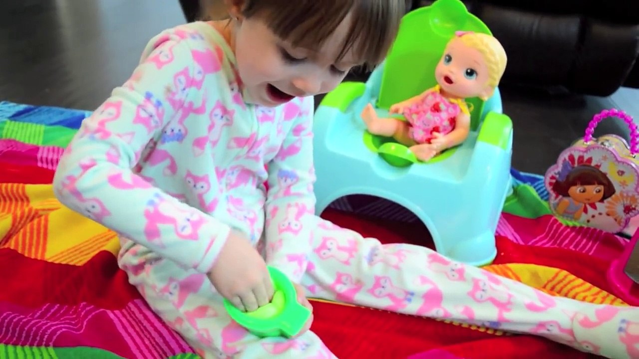 Bad Baby Kitty Candy Machine Bloody Tooth Compilation Toy Freaks Out!