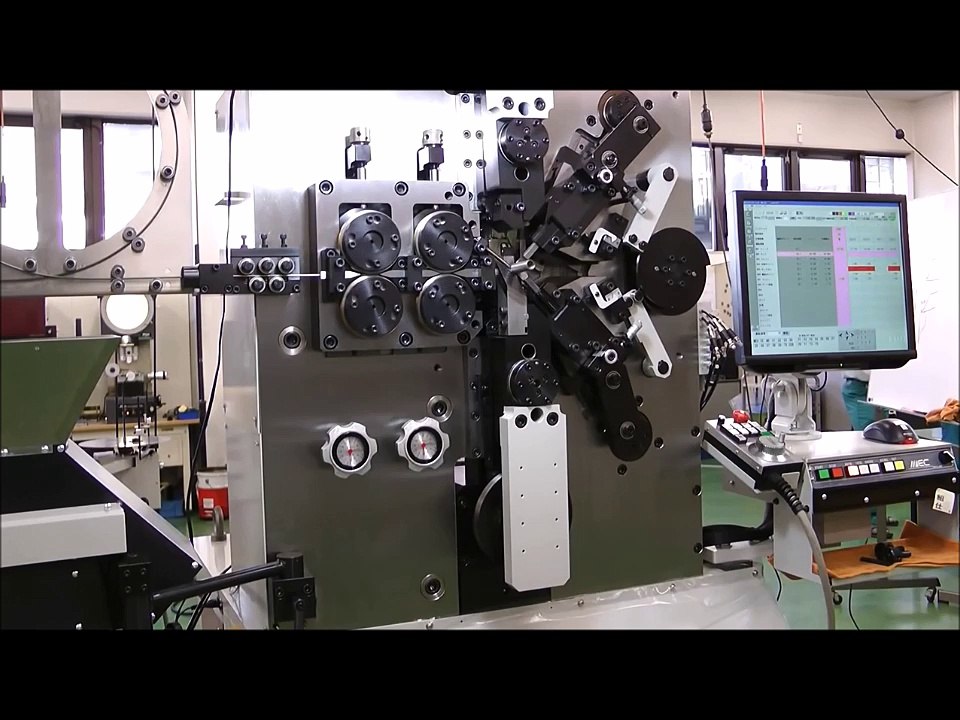 Metal spring manufacture