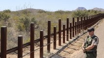 Donald Trump Meksika sınırına duvar örülmesi için ilk adımı attı