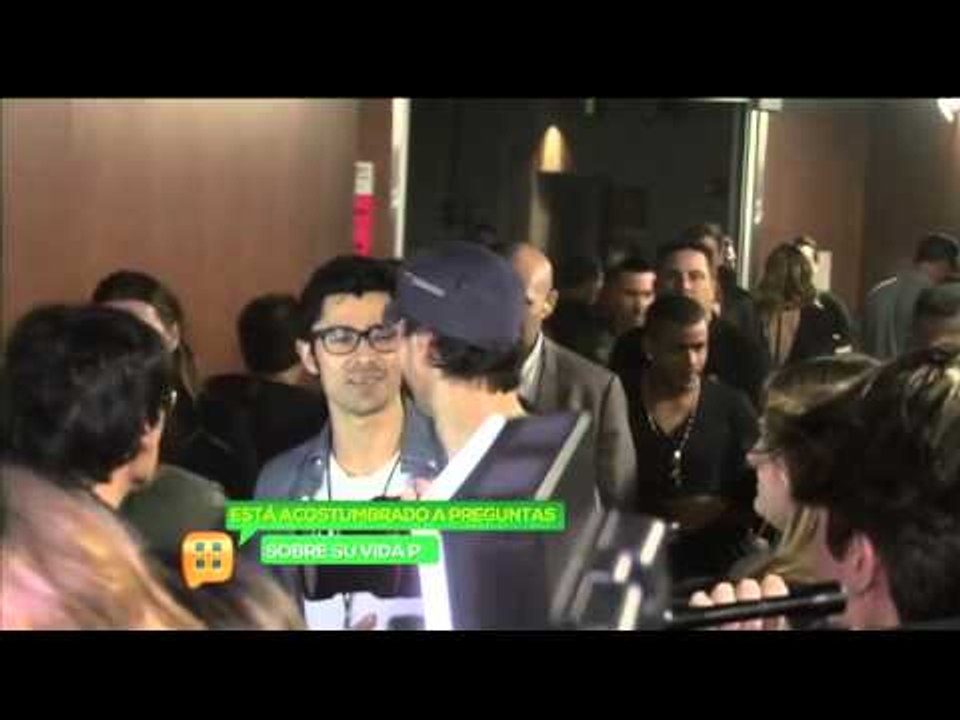 Enrique Iglesias afirma que terminó su relación...