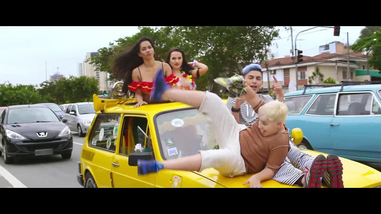 MC Pikachu e MC Fioti - Vai Toma...Vai toma Sua Gostosa