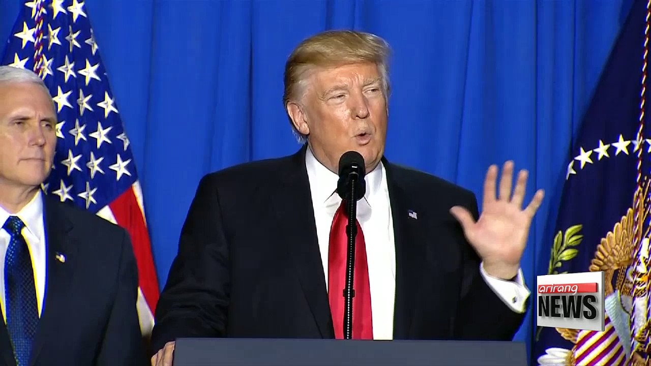 U.S. President Trump orders wall to be built on border with Mexico