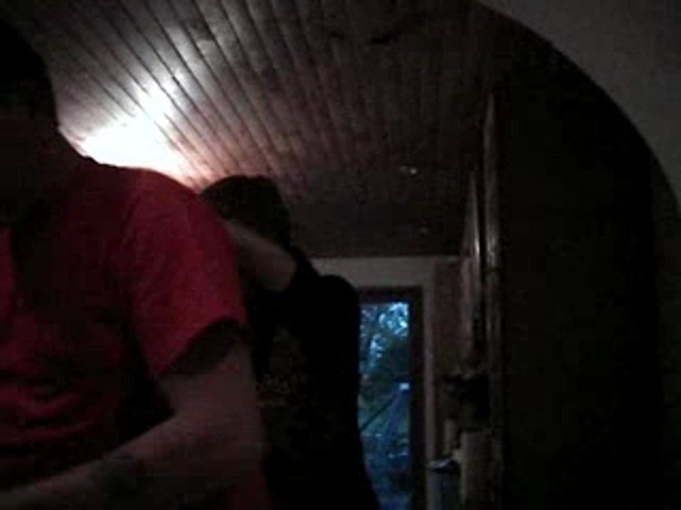 une petite dance avec une belle petite chute