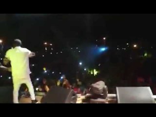 SIDIKI DIABATÉ EN CONCERT A FERKÉ