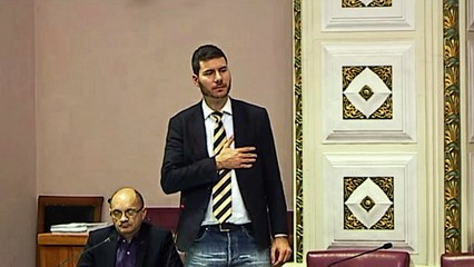 Pernar: "Izdajnik sam jer sam se slikao s B. Obradovićem? A Kolinda?"