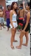 Briga de Meninas Motivo: Remoção de Grpo do Whatsapp