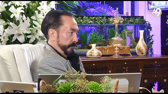 Adnan Oktar: Gülen grubunu kimsenin eleştirmediği dönemde bile Kuran'a göre yanlış yönlerini eleştiriyordum
