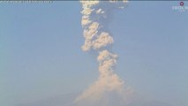 Éruption du volcan Colima au Mexique