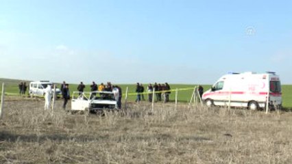 Mezarlıkta 3 Ceset Bulundu (2)