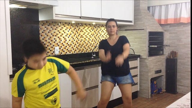 DANÇANDO MÚSICAS QUE FIZERAM SUCESSO