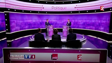 Les moments insolites du débat entre Manuel valls et Benoît Hamon