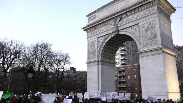 New Yorkers demonstrate in support of immigrants and Muslims