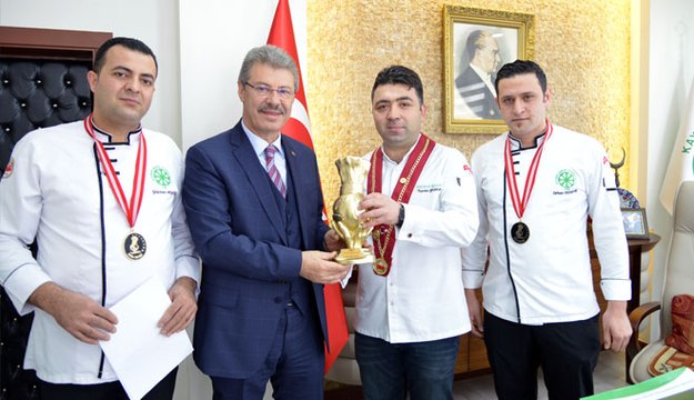ULUSAL MODERN TÜRK MUTFAĞI YEMEK YARIŞMASI'NDA KAYSERİ ŞEKER AŞÇILARI BİRİNCİ OLDU
