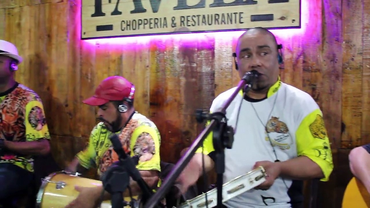 NALDO CANDIÁ  : A  Voz do Samba de Comunidade.