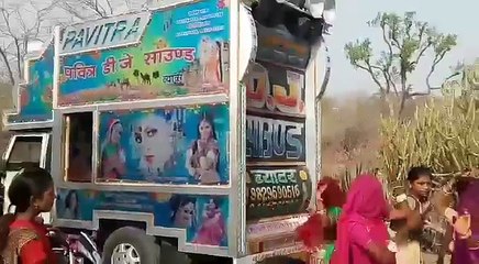 super dj danceing by moms ||