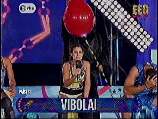 Flavia Laos en juego Licuado de Palabras Tercer Turno