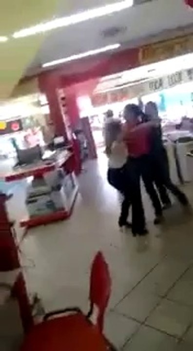 Briga em loja de eletroeletrônicos