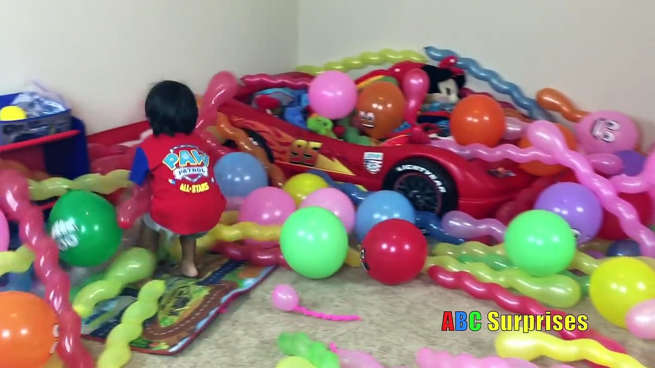 Surprise Toys Hunt Balloon Popping Challenge Learn Colors Family Fun For Kids With Ryan ToysReview