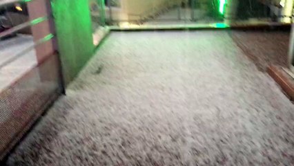 Violent orage de grêle à Vitrolles