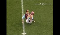 Harika Kızdan Futbol Şov