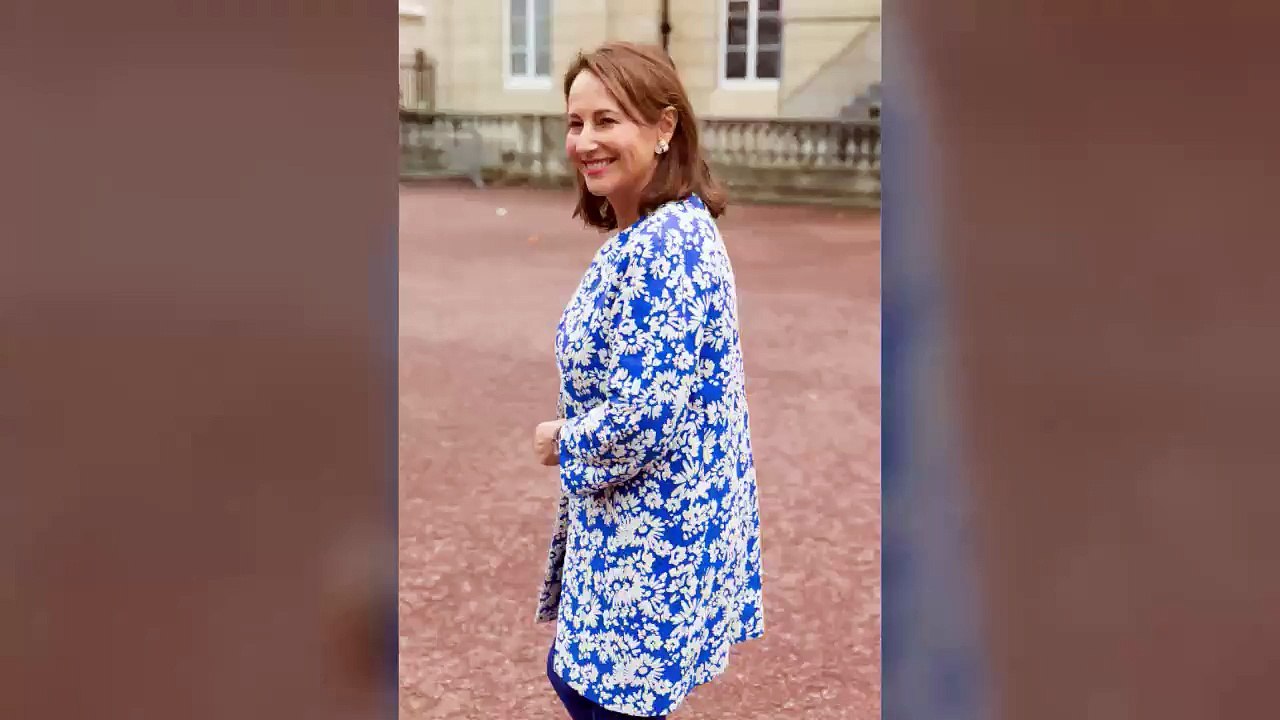 Ségolène Royal retourne sur les bancs de l'école