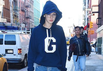 Gigi Hadid Hides Scary Skinny Frame In Baggy Sweatshirt