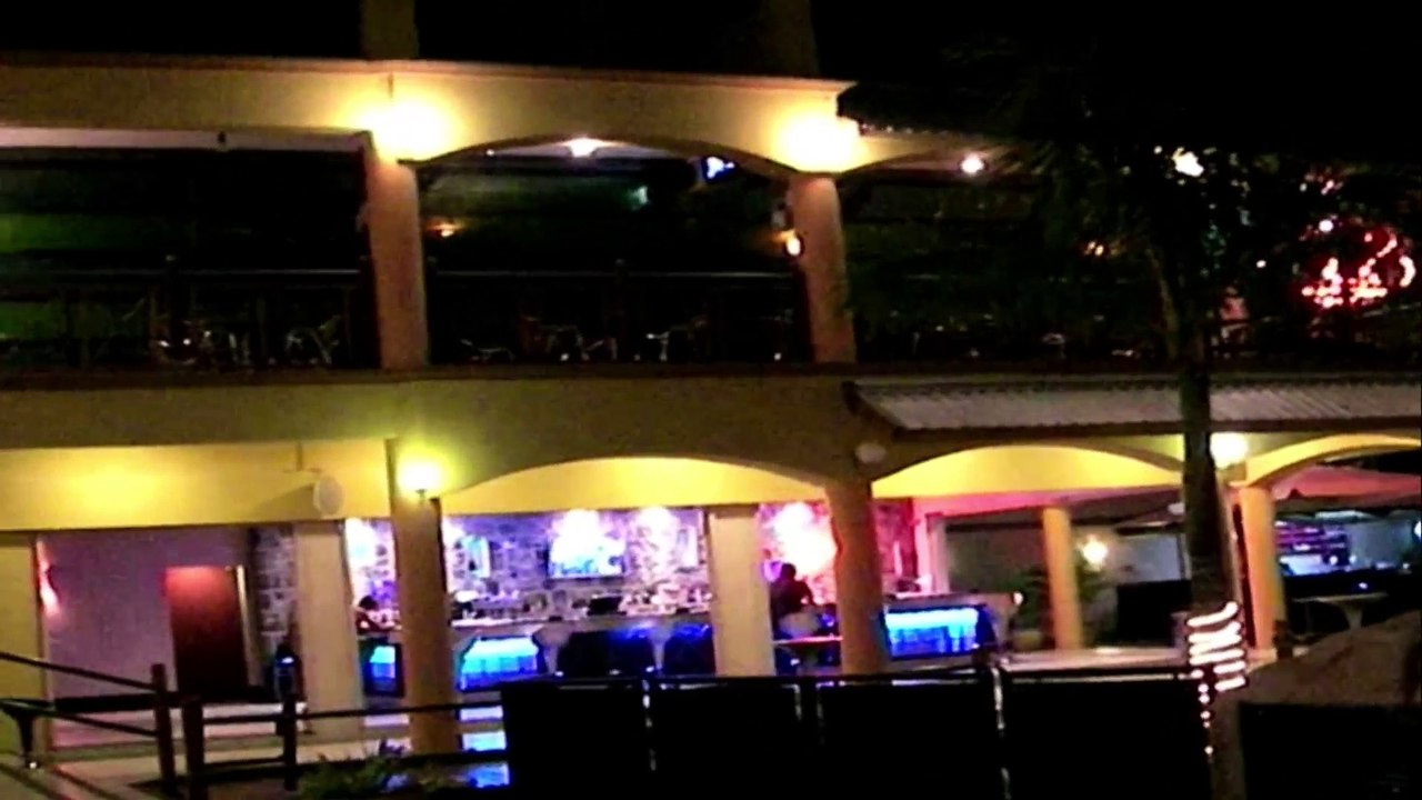 Maurice around the Island by Traveler's Step