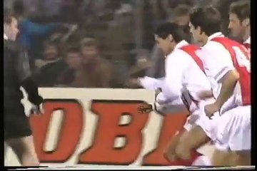 24.11.1992 - 1992-1993 UEFA Cup 3rd Round 1st Leg AFC Ajax 2-0 1. FC Kaiserslautern