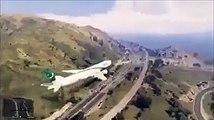 پی آئی اے کا جہاز گرنے پر بنائی گئی وڈیو