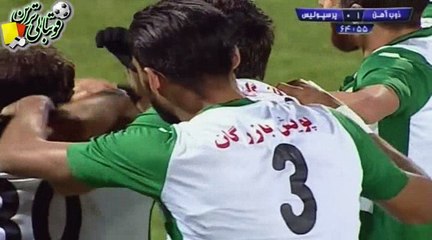 گل اول بازی ذوب‌آهن و پرسپولیس