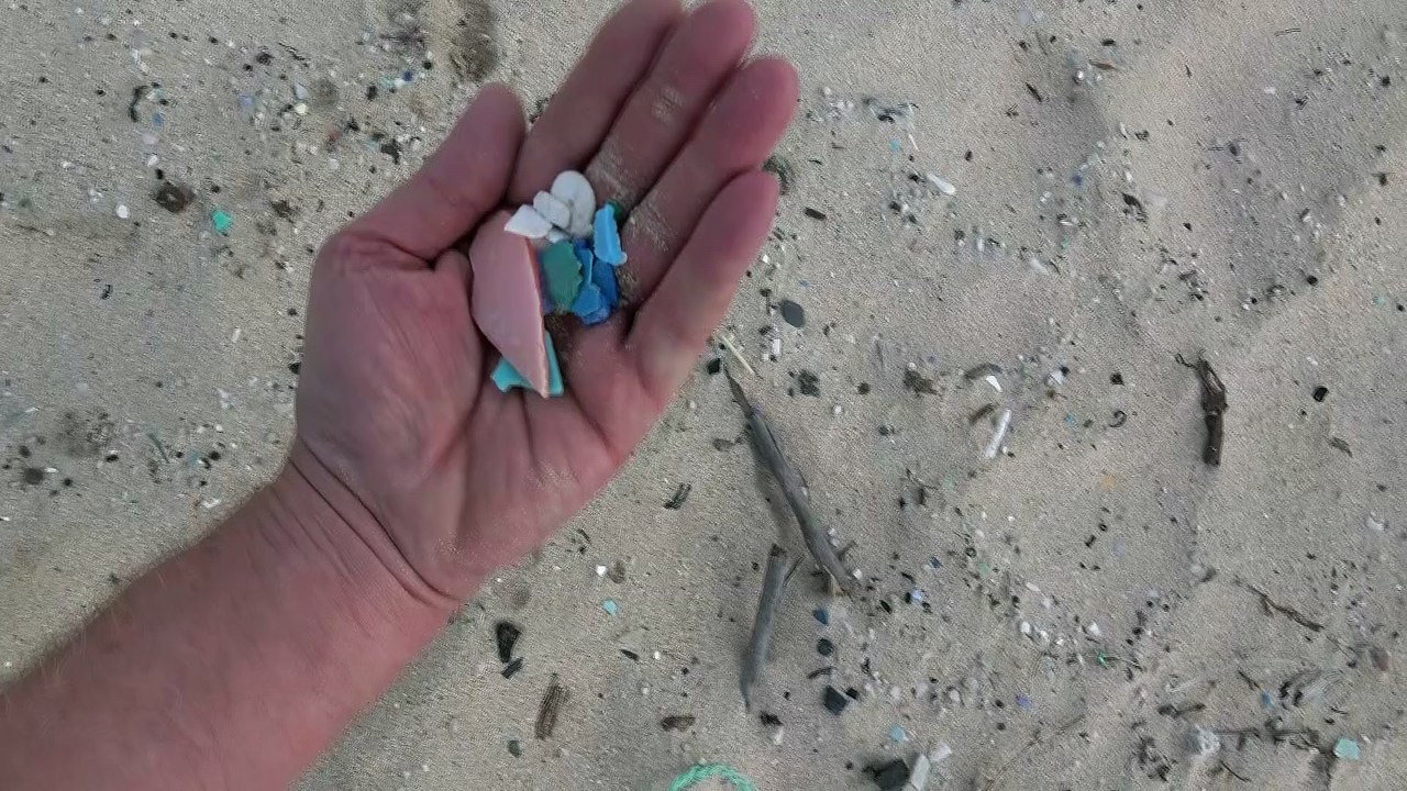 L'Île de Pâques souillée par les Plastiques