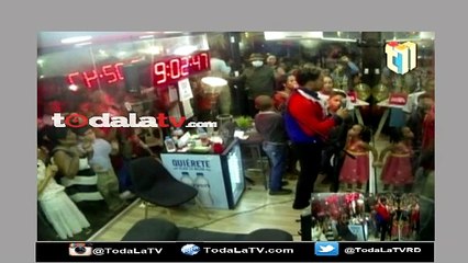 Momento en que Carlos Silver logra romper el Record Guinness- Chevere Nights-Video