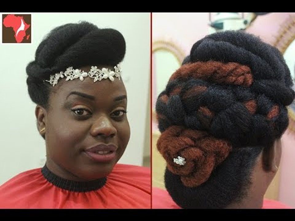 Coiffure de cérémonie avec des cheveux crépus