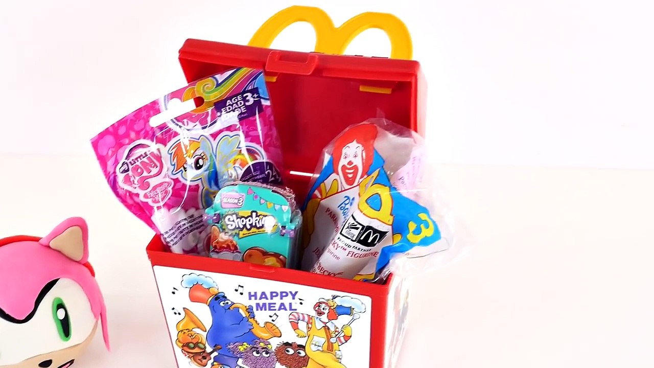 Amy McDonalds Surprise Happy Meal Fast Food Toy Eggs Play Doh MyLittlePony Disney Princess Shopkins