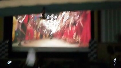 The Moment When Indians Got Excited After Watching the Trailer of Raees Movie