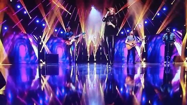 Renaud Sechan W9 d'Or Louane reprend la chanson chez la Mère à Titi .