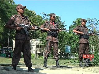 নাফ নদী থেকে রোহিঙ্গাবাহী ৬টি নৌকা ফেরত পাঠালো বিজিবি