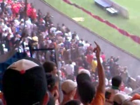 PSG-OM tape entre supporters parisien mdr