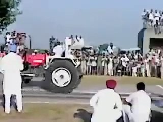 tractor stunt new funn clip 2016 and 2017, latest funny videos