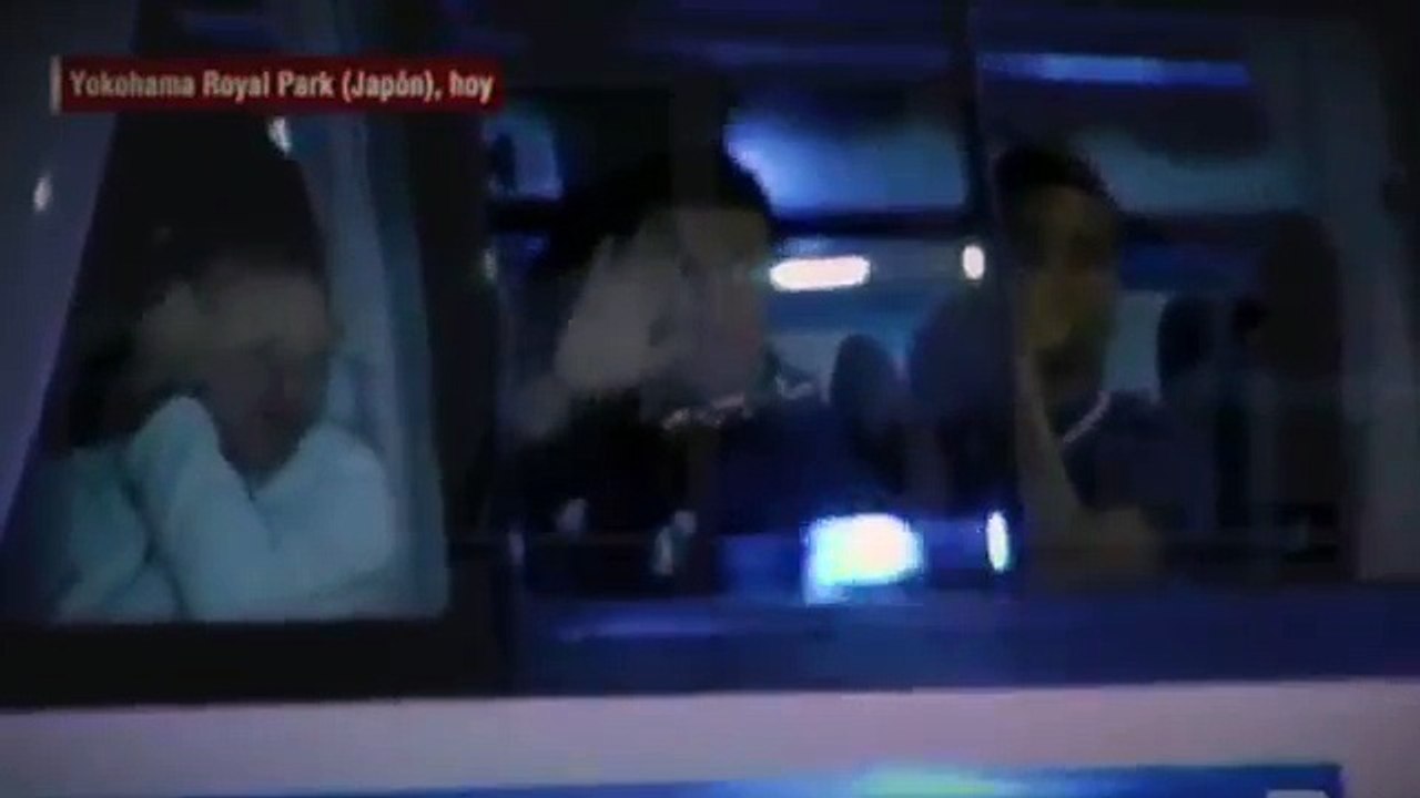 Cristiano Ronaldo like you've never seen him before: sleepy in the bus