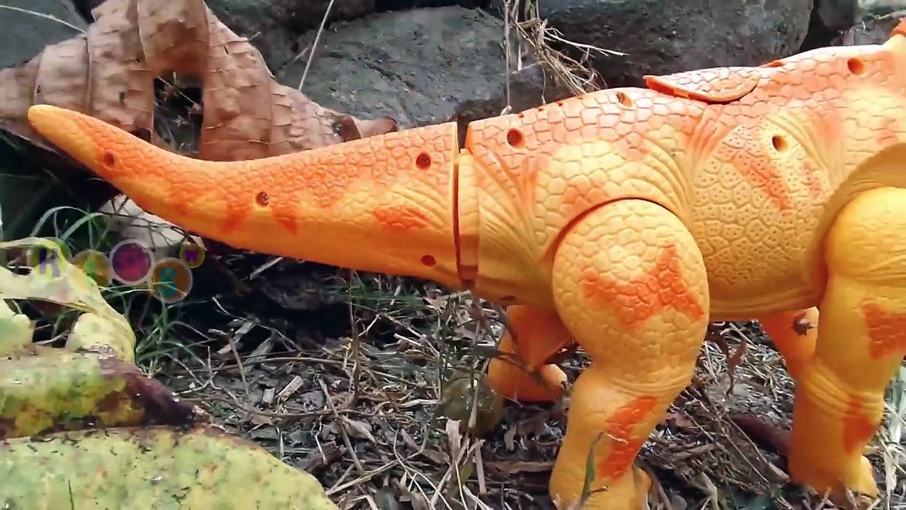 Dinosaurs Brachiosaurus lay eggs Toys By KidsW