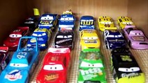 Disney Pixar CARS 2 Collection - Lightning Mcqueen Tow Mater Mack