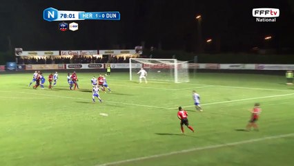 Coup franc très mal joué.
