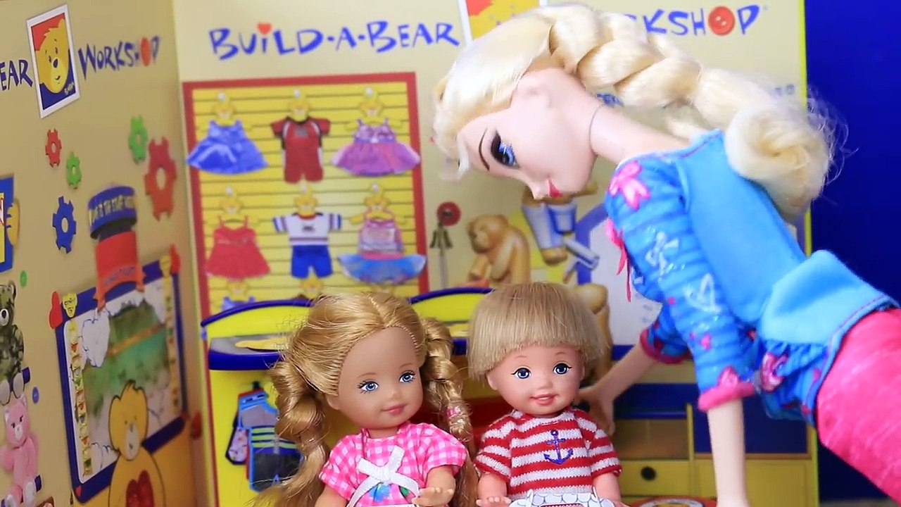 Frozen Kids Shop at Build-A-Bear Workshop with Frozen Elsa & Miworld Toy Playset DisneyCarToys