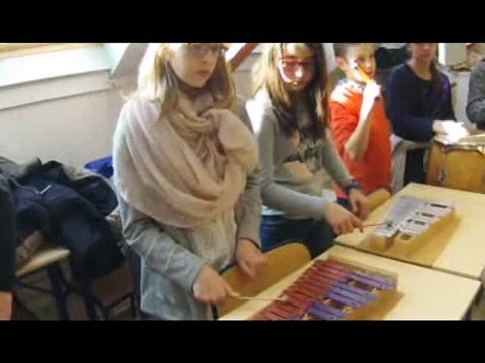 Mannequin Challenge Chorale du collège des Quatre Terres 16 décembre 2016